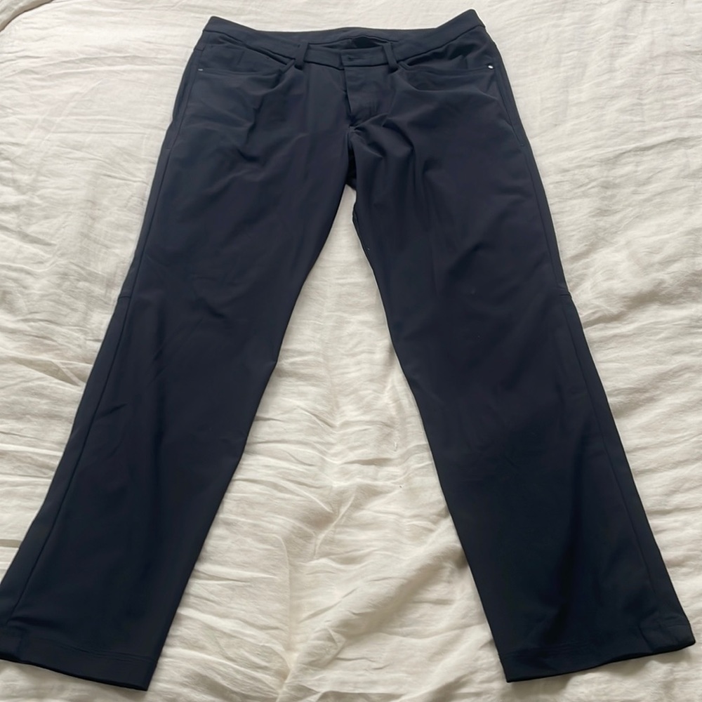 Black lululemon pants
